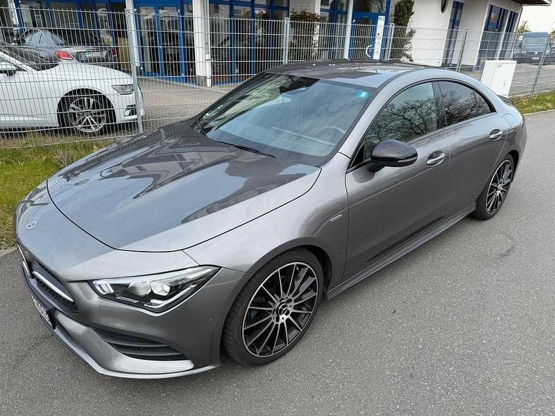Gebraucht Mercedes CLA200 AMG 163 PS (119 kW) 2022 Grau Limousine