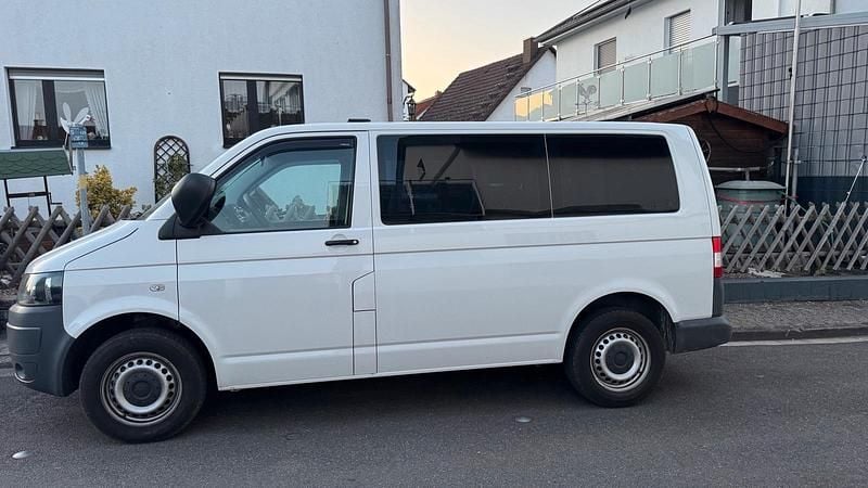Second-hand VW Transporter 102 CP (75 kW) 2010 Alb Van