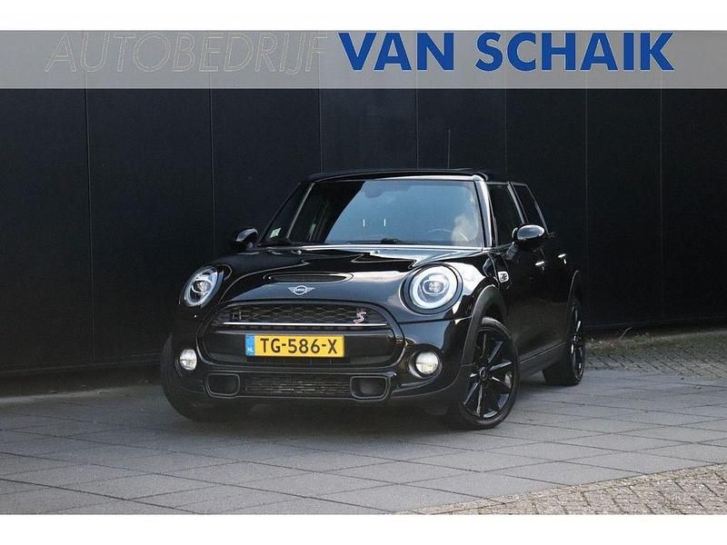 Schwarz Gebraucht 2018 Mini Cooper S Kleinwagen | 15.577 € (Fairer Preis) - Bild 1/4