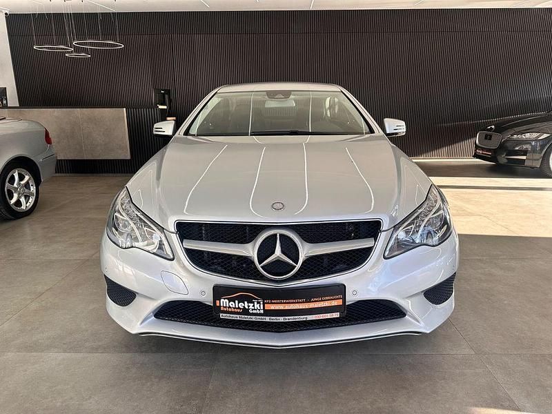 Gebraucht Mercedes E200 184 PS (135 kW) 2016 Silber Coupé