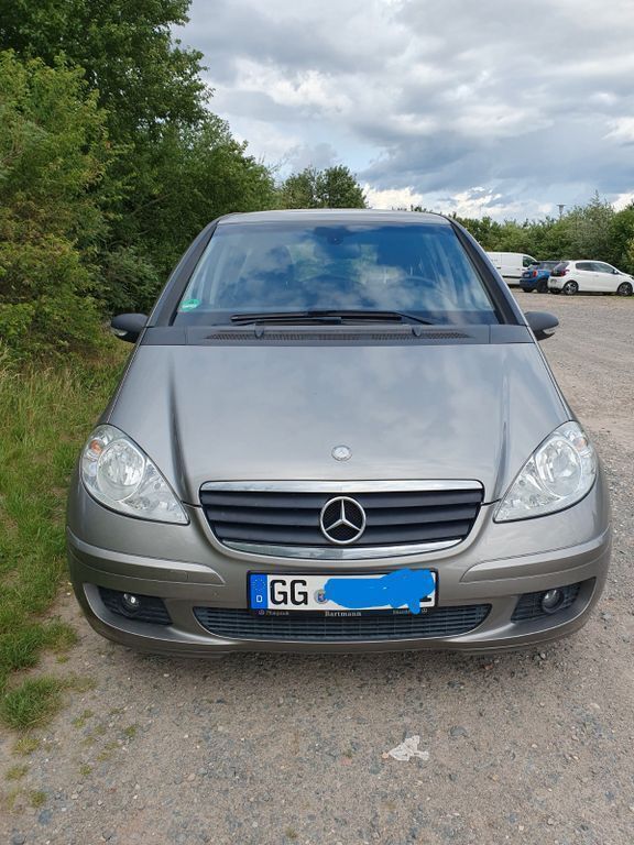 Braun Gebraucht 2006 Mercedes A150 Classic Van / Kleinbus | 2.600 € (Fairer Preis) - Bild 1/3
