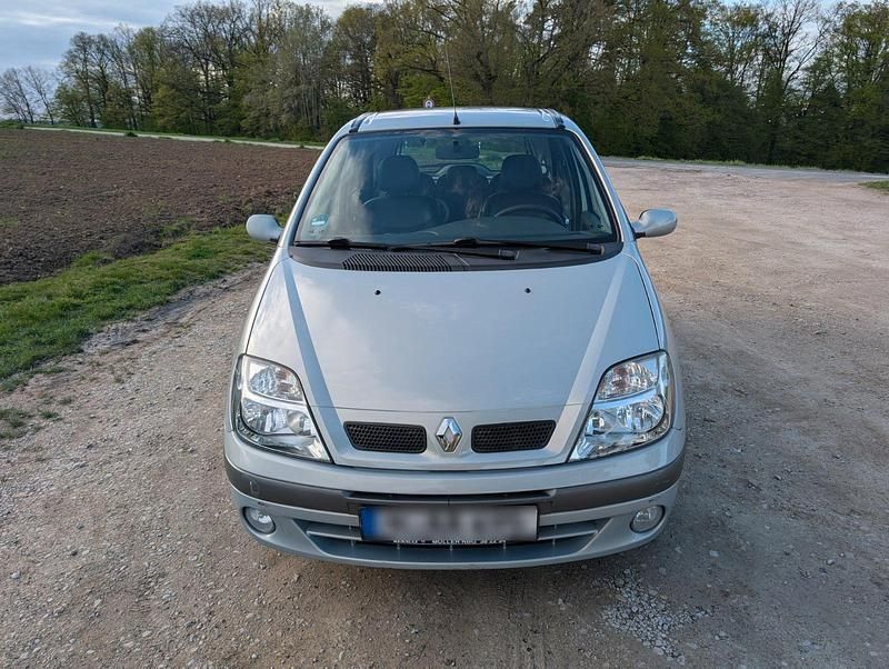 Używany Renault Scénic 107 KM (78 kW) 2001 Szary Minivan