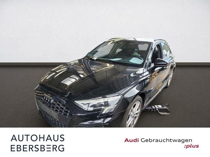 Schwarz Gebraucht 2022 Audi A3 Sportback Business Limousine | 22.500 € (Etwas zu teuer) - Bild 1/3