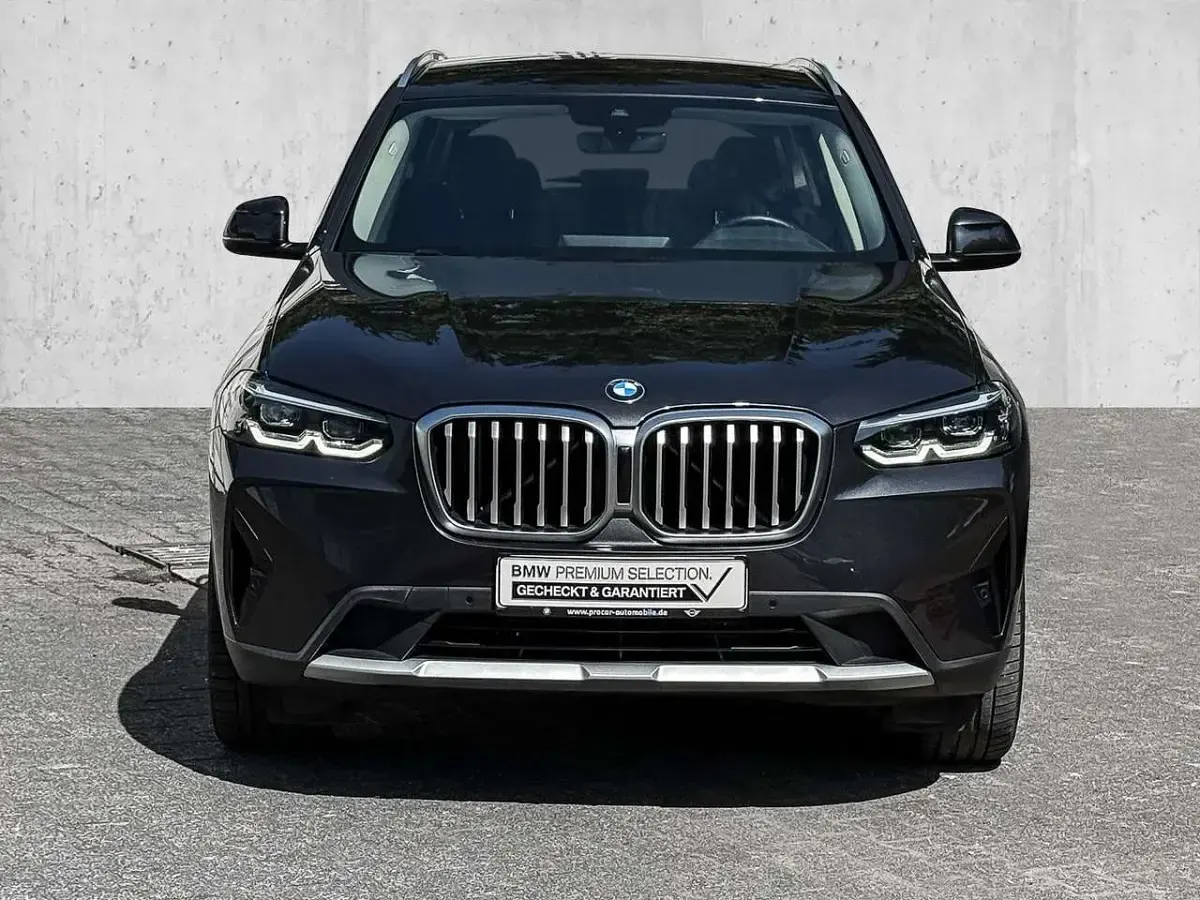 Gebraucht BMW X3 190 PS (139 kW) 2023 Sophistograu brillanteffekt SUV