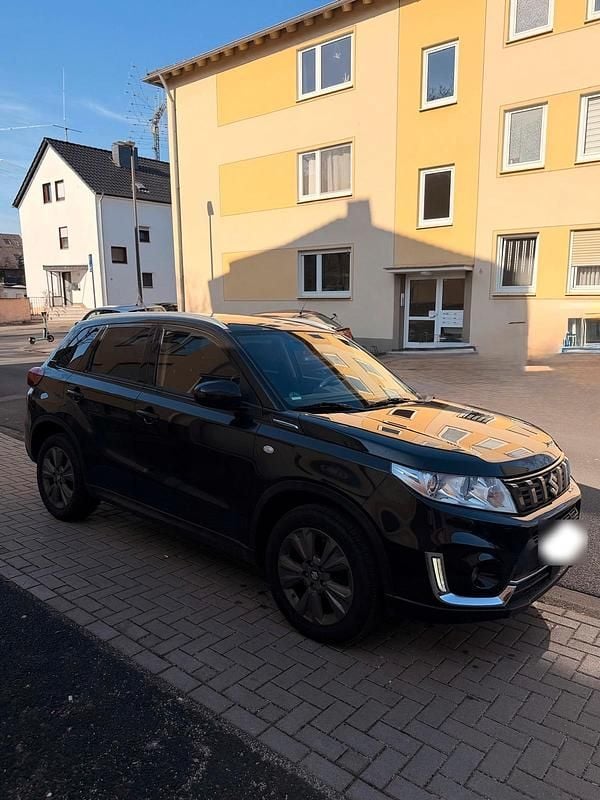Gebraucht Suzuki Vitara 140 PS (102 kW) 2019 Schwarz SUV