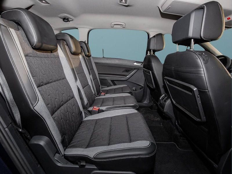 Gebraucht VW Touran 150 PS (110 kW) 2025 Blau Van / Kleinbus