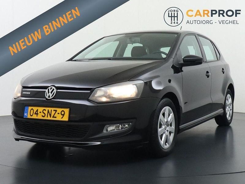Schwarz Gebraucht 2011 VW Polo Comfortline Limousine | 4.995 € (Guter Preis) - Bild 1/4