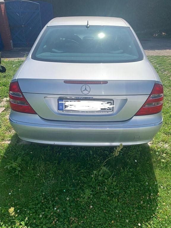 Gebraucht Mercedes E350 Elegance 272 PS (200 kW) 2006 Silber Limousine