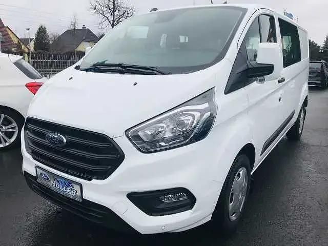 Gebraucht Ford Transit Custom Trend 131 PS (96 kW) 2022 Weiß (frostweiß) Van