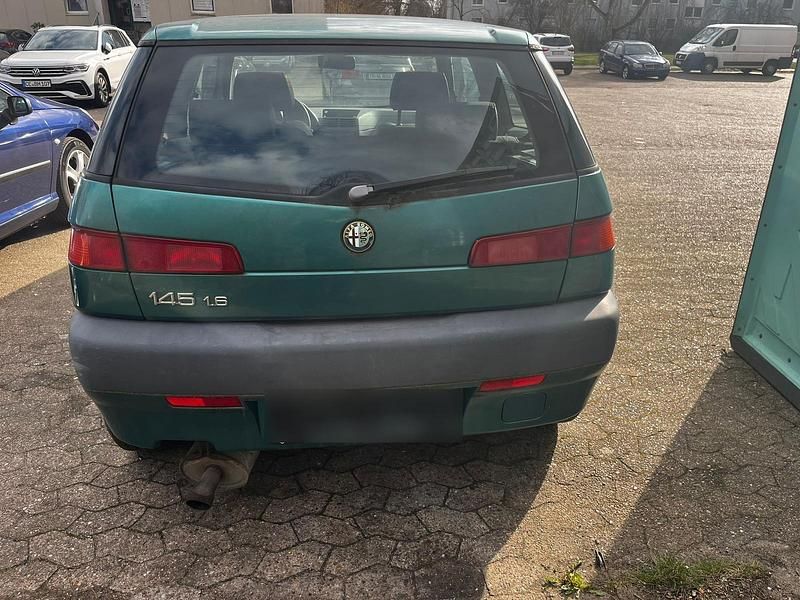Gebraucht Alfa Romeo 145 103 PS (75 kW) 1995 Grün Kleinwagen