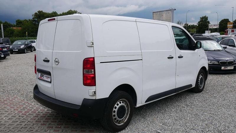 Gebraucht Opel Vivaro 122 PS (89 kW) 2020 White jade Van / Kleinbus