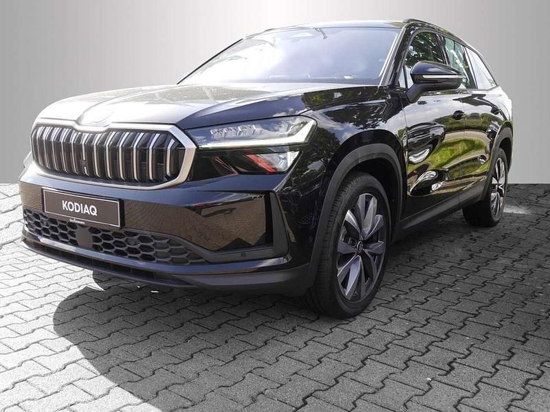 Schwarz Gebraucht 2025 Skoda Kodiaq Selection SUV | 48.790 € (Etwas zu teuer) - Bild 1/4