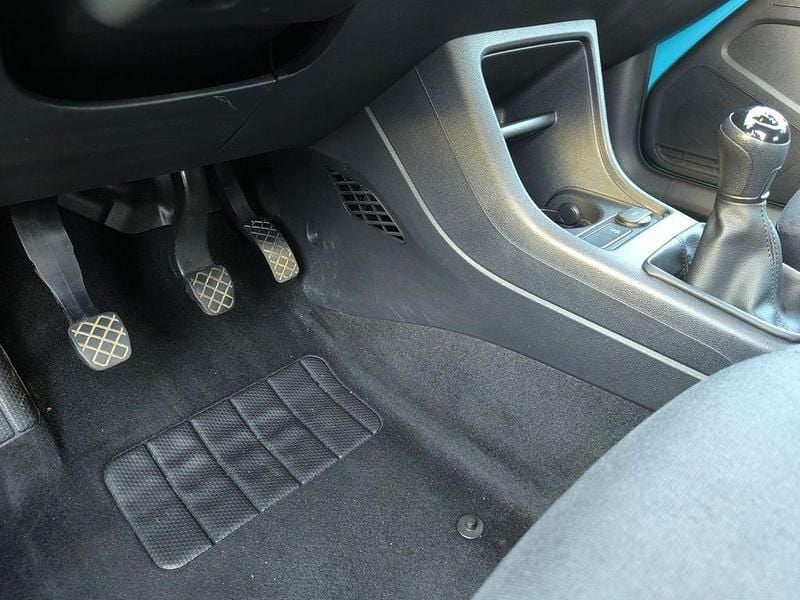 Usata VW up! 65 CV (47 kW) 2020 Blu Utilitaria