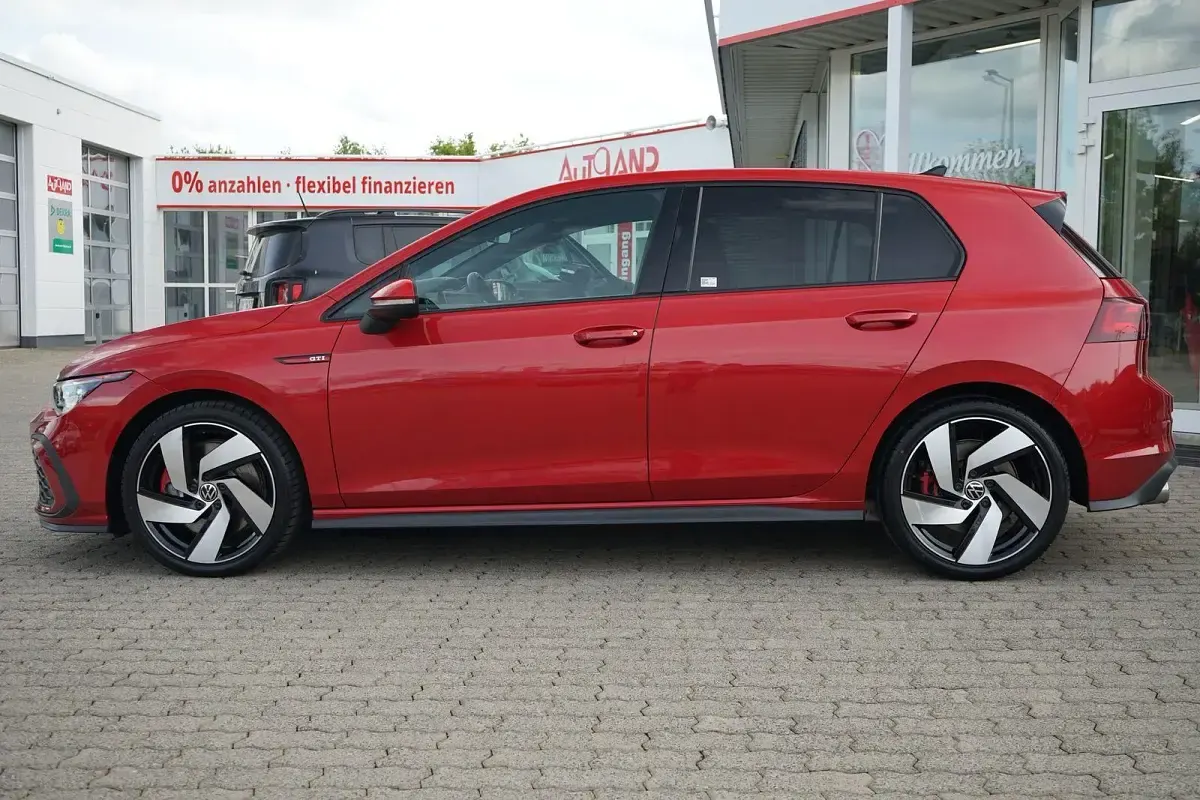 Gebraucht VW Golf VIII GTI 245 PS (180 kW) 2020 Rot Limousine