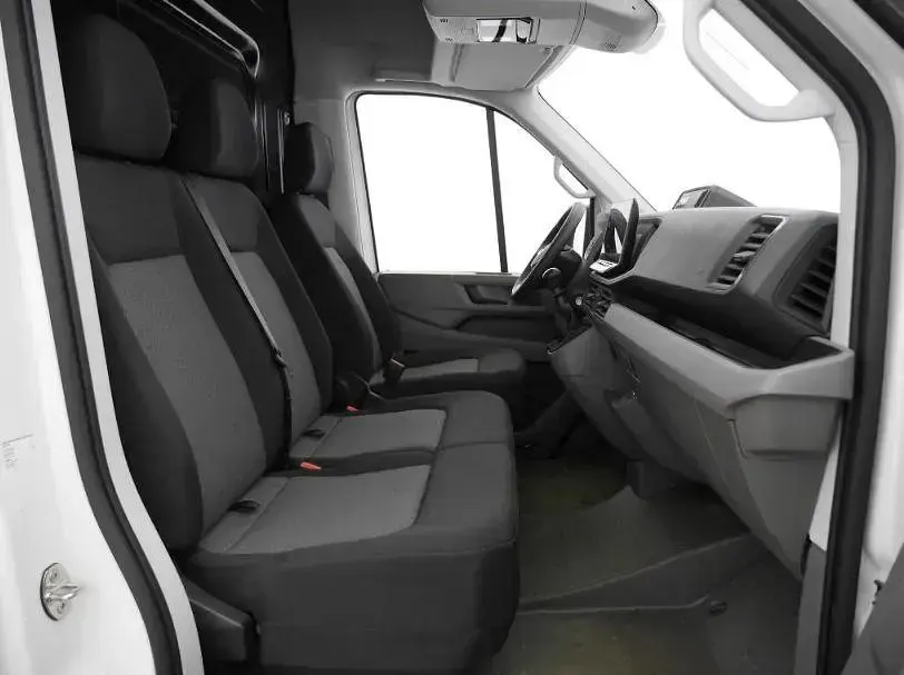 Gebraucht VW Crafter 177 PS (130 kW) 2025 Candy weiss Van
