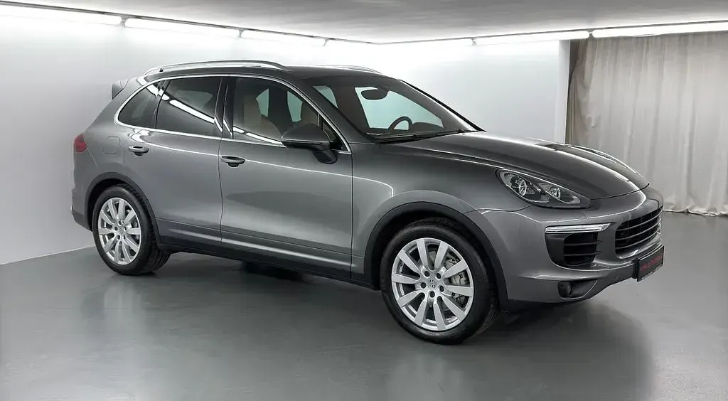 Gebraucht Porsche Cayenne 385 PS (283 kW) 2015 Grau SUV
