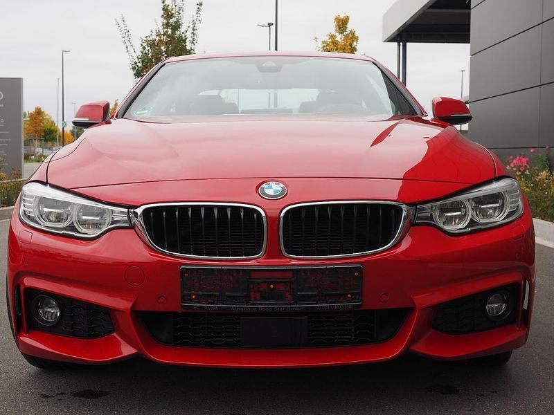 Rot Gebraucht 2016 BMW 420 M Sport Coupé | 24.890 € (Teuer) - Bild 1/4