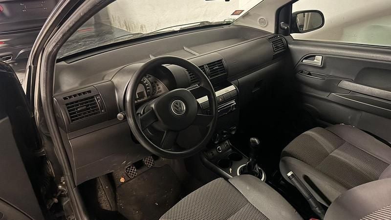 Gebraucht VW Fox 84 PS (61 kW) 2007 Schwarz Kleinwagen