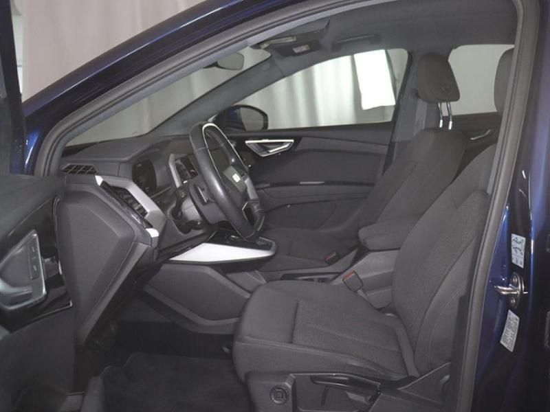 Gebraucht Audi e-tron 150 kW (204 PS) 2023 Navarrablau metallic (metallic) SUV