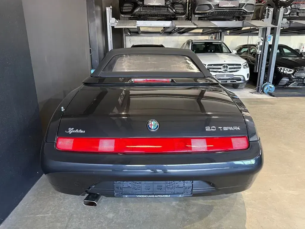 Gebraucht Alfa Romeo Spider 155 PS (114 kW) 2000 Schwarz Cabrio