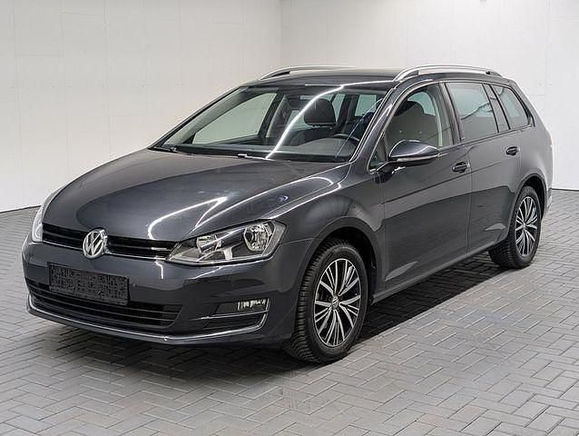 Grau (carbon steel grey metallic Gebraucht 2016 VW Golf VII Allstar Kombi | 16.700 € (Fairer Preis) - Bild 1/4