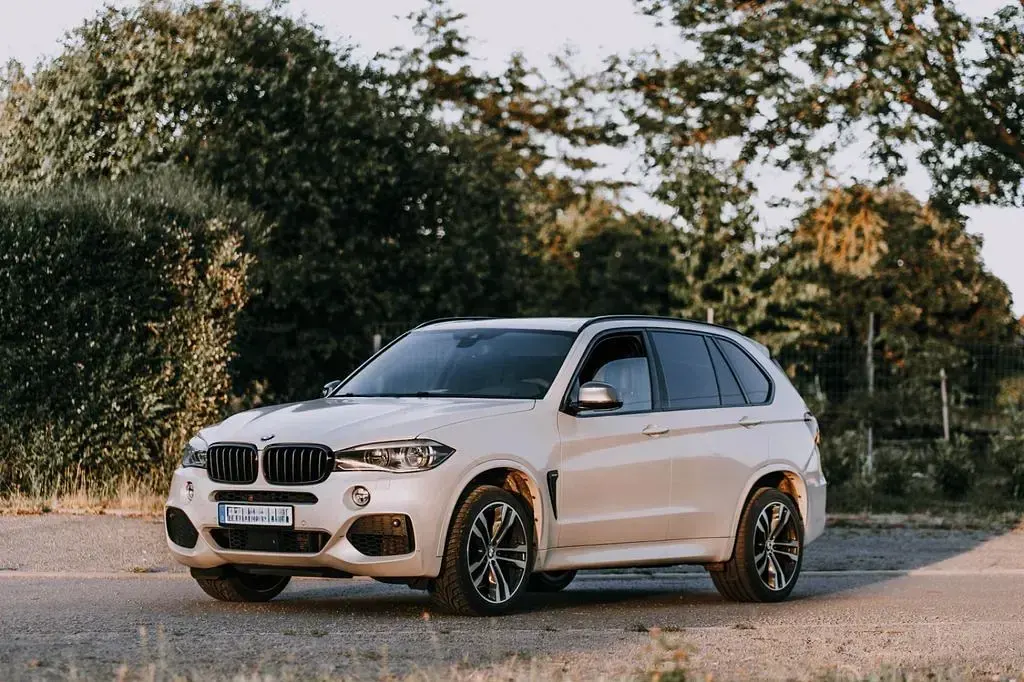 Gebraucht BMW X5 M50 Performance 381 PS (280 kW) 2014 Weiß SUV