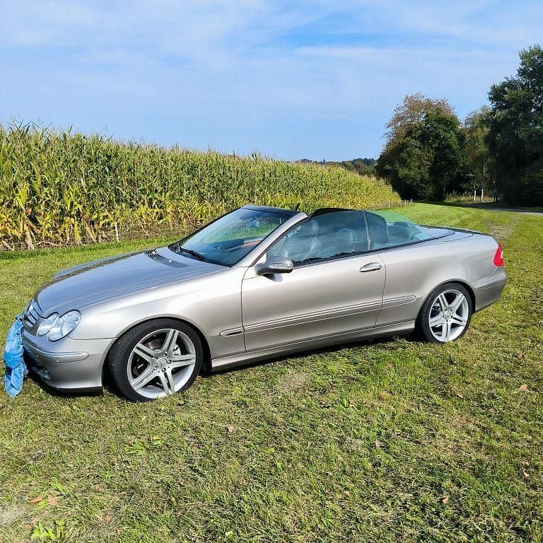 Grau Gebraucht 2005 Mercedes CLK200 Elegance Cabrio | 9.500 € (Fairer Preis) - Bild 1/4