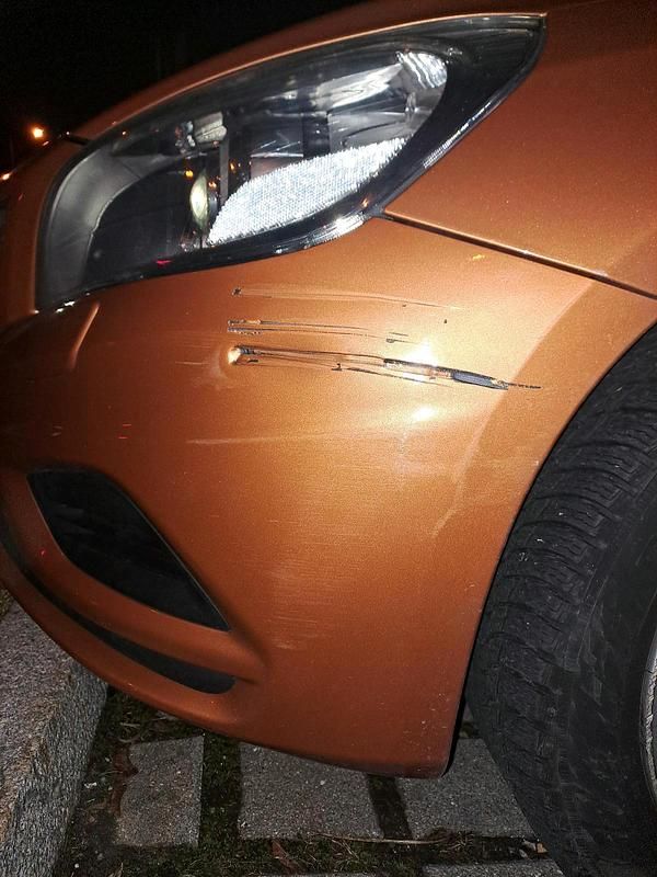 Gebraucht Volvo V60 203 PS (149 kW) 2011 Orange Kombi