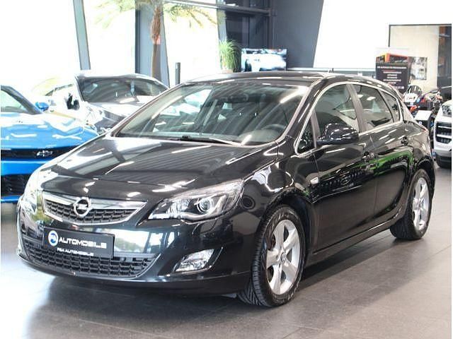 Gebraucht Opel Astra Edition 179 PS (131 kW) 2012 Schwarz Limousine
