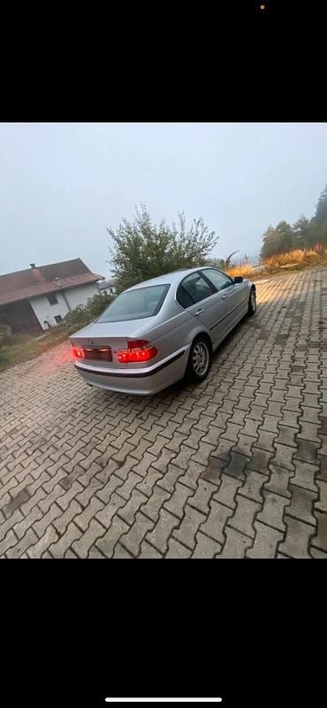 Gebraucht BMW 320 Basis 170 PS (125 kW) 2002 Limousine