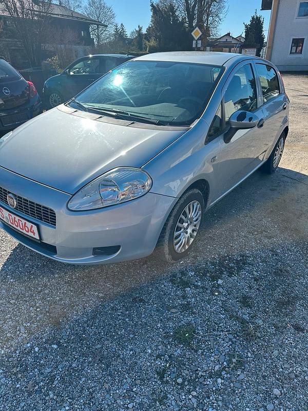 Gebraucht Fiat Punto 70 PS (51 kW) 2008 Grau Kleinwagen