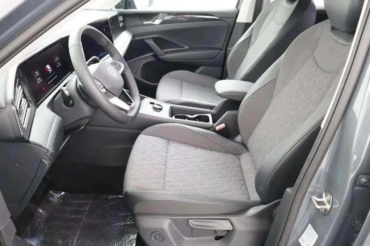Nowe VW Tiguan Edition 150 KM (110 kW) 2026 Szary SUV