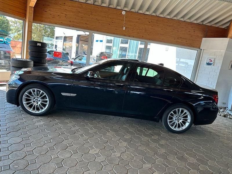 Gebraucht BMW 730 M Sport 258 PS (189 kW) 2013 Schwarz Limousine