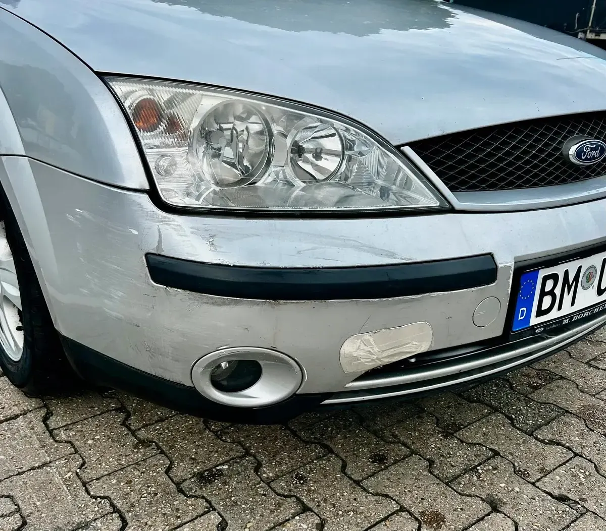 Gebraucht Ford Mondeo 145 PS (106 kW) 2001 Silber Limousine