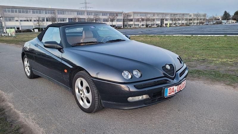 Gebraucht Alfa Romeo Spider Lusso 150 PS (110 kW) 1998 Schwarz Cabrio
