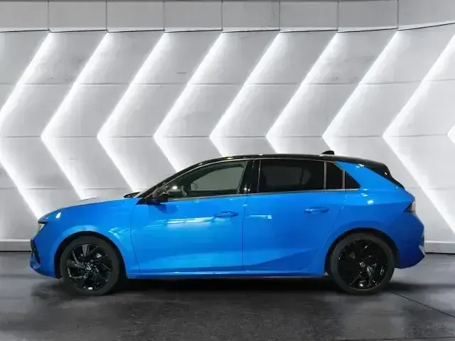 Gebraucht Opel Astra GS Line 131 PS (96 kW) 2023 Blau Kleinwagen