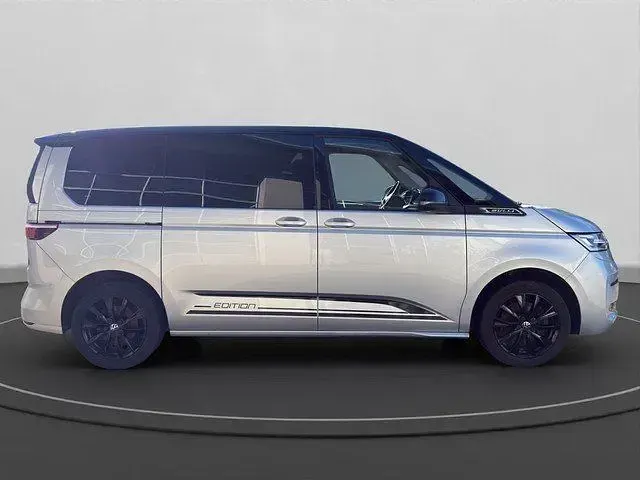 Usado VW Multivan Edition 150 HP (110 kW) 2022 Prateado Monovolume