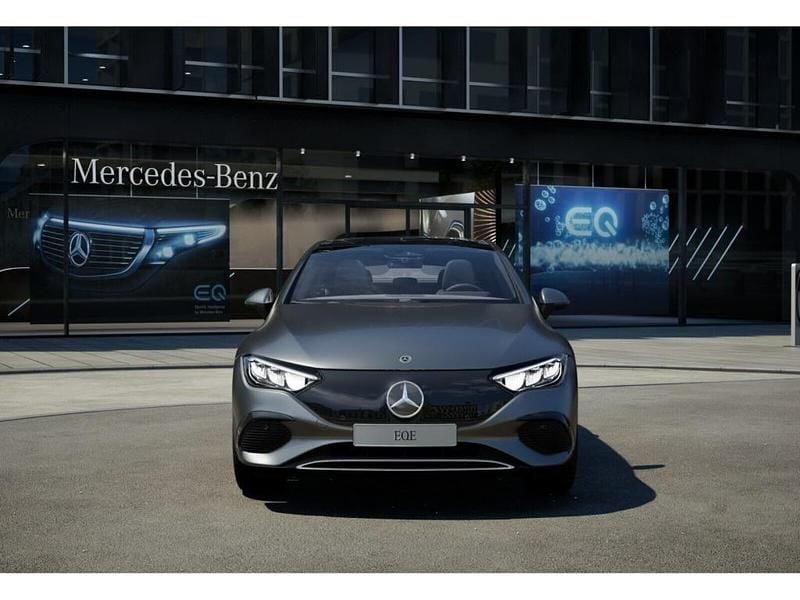 Gebraucht Mercedes EQE300 Electric Art 180 kW (245 PS) 2025 Grau selenite grey metallic Limousine