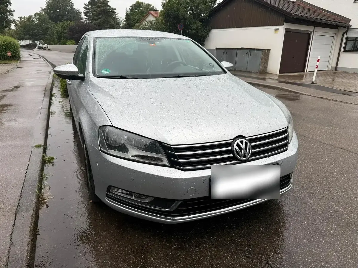 Gebraucht VW Passat 160 PS (117 kW) 2011 Silber Limousine