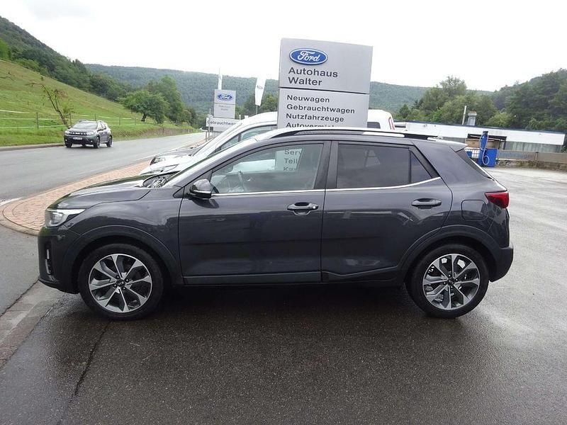 Gebraucht Kia Stonic Spirit 120 PS (88 kW) 2018 Grau SUV