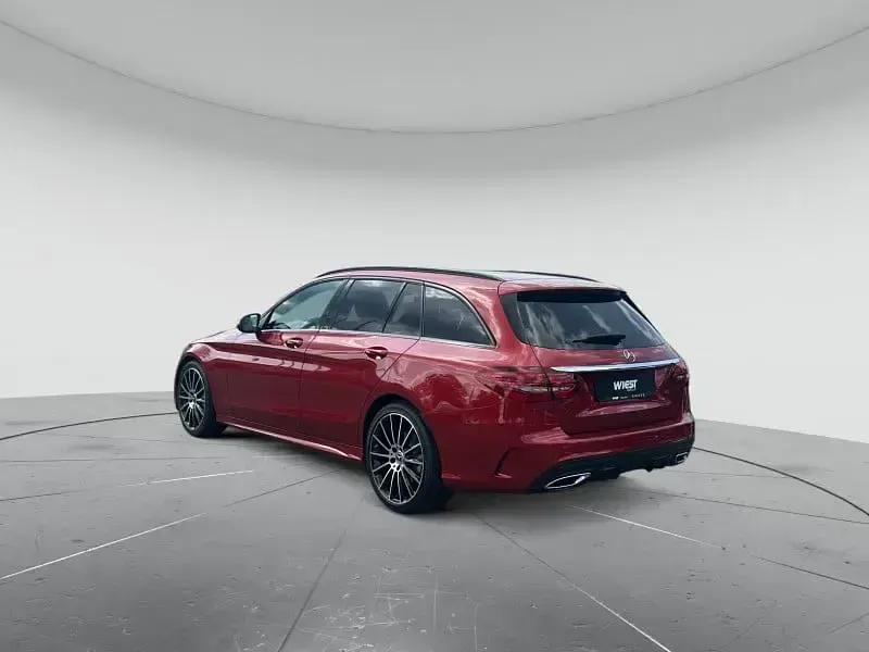 Gebraucht Mercedes C300 Business 245 PS (180 kW) 2019 Hyanzinthrot  metallic Kombi
