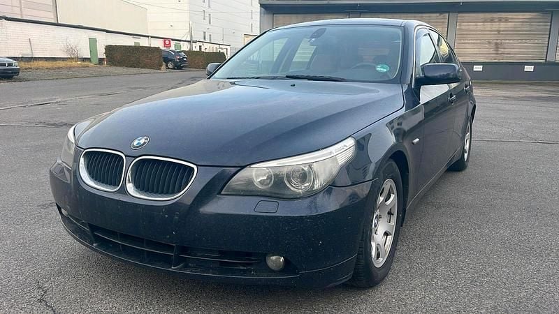 Blau Gebraucht 2004 BMW 525 Limousine | 3.000 € (Superpreis) - Bild 1/4