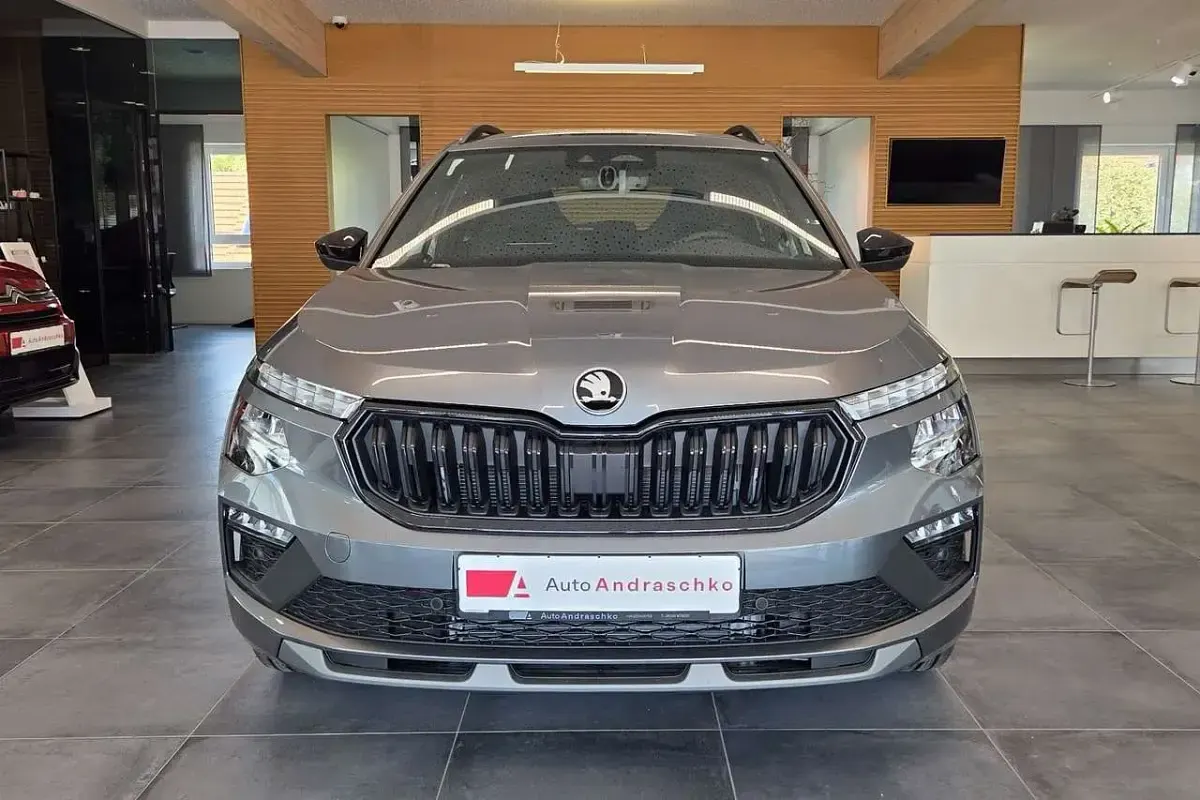 Neu Skoda Kamiq Dynamic 116 PS (85 kW) 2026 Graphitegrau metallic SUV