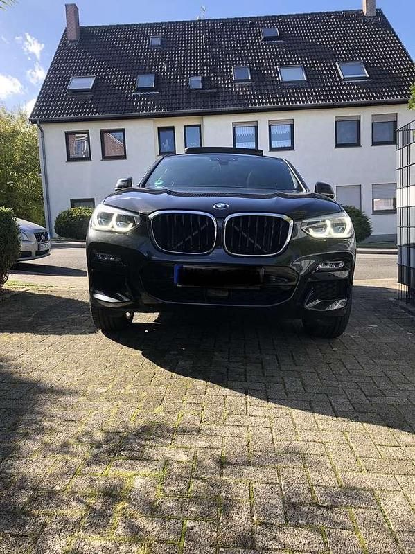 Gebraucht 2018 BMW X4 M Sport SUV | 37.900 € (Teuer) - Bild 1/4