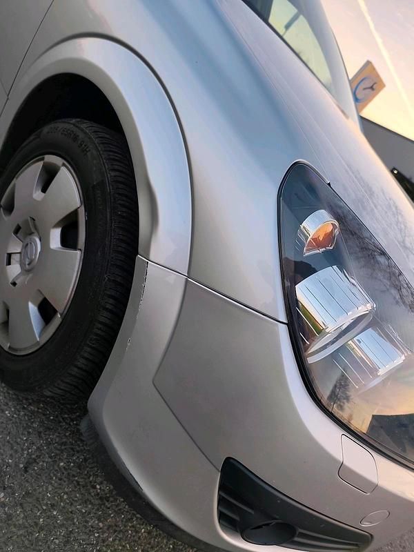 Gebraucht Opel Astra 77 PS (56 kW) 2006 Silber Kleinwagen