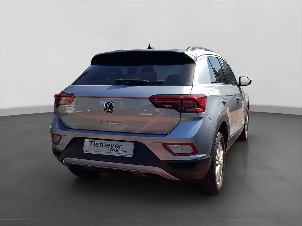 Gebraucht VW T-Roc Life 110 PS (80 kW) 2023 Silber SUV