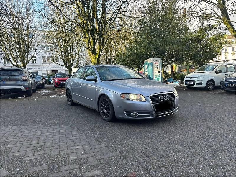 Gebraucht Audi A4 130 PS (95 kW) 2005 Grau Limousine