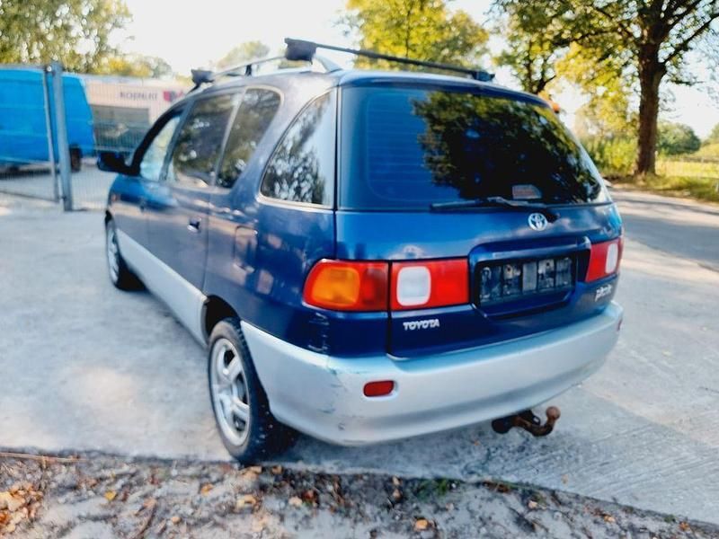 Blau Gebraucht 1998 Toyota Picnic Van / Kleinbus | 3.800 € - Bild 1/4