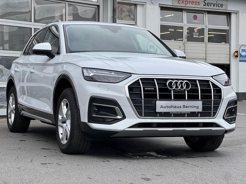 Gletscherweiß metallic Gebraucht 2023 Audi Q5 Sport SUV | 40.990 € (Fairer Preis) - Bild 1/4