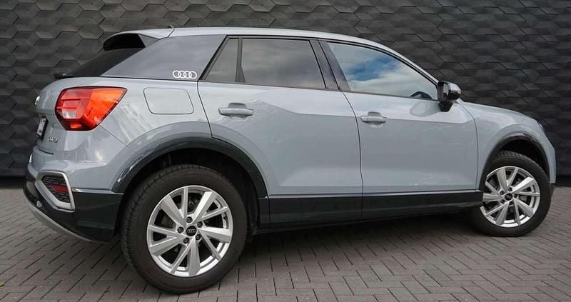 Grau Gebraucht 2024 Audi Q2 S-Line SUV | 29.900 € (Superpreis) - Bild 1/4